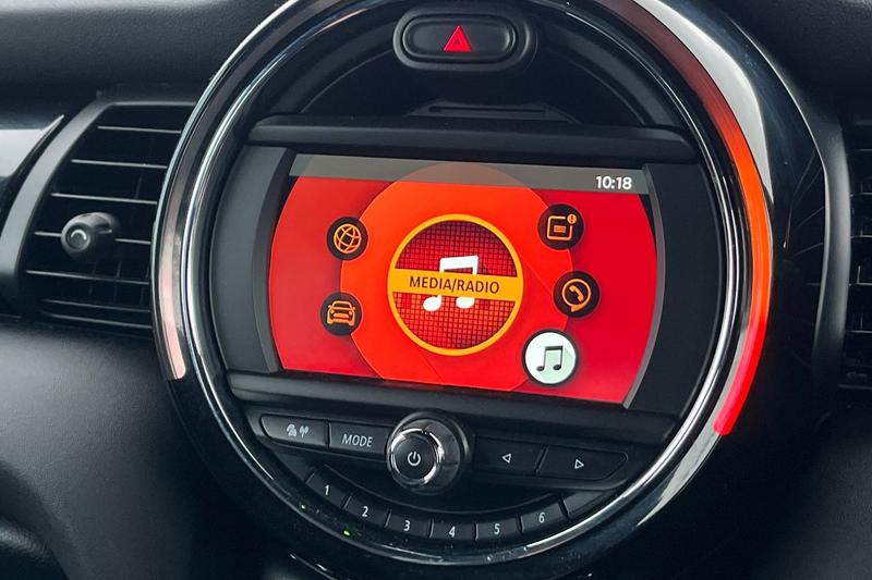 Used MINI Hatch 2019 for sale - 77186880: Photo 26