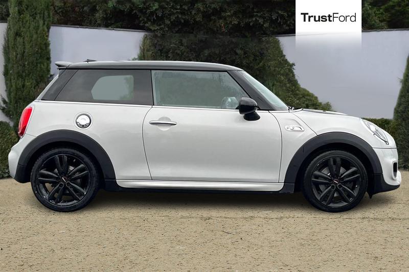 Used MINI Hatch 2019 for sale - 77186880: Photo 3