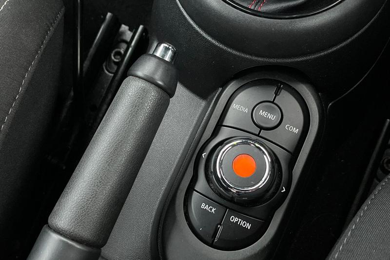 Used MINI Hatch 2019 for sale - 77186880: Photo 37