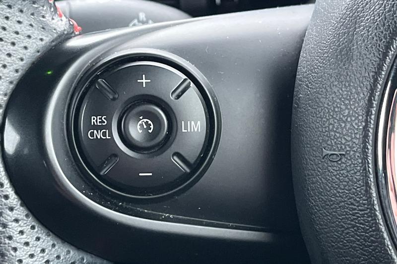 Used MINI Hatch 2019 for sale - 77186880: Photo 38