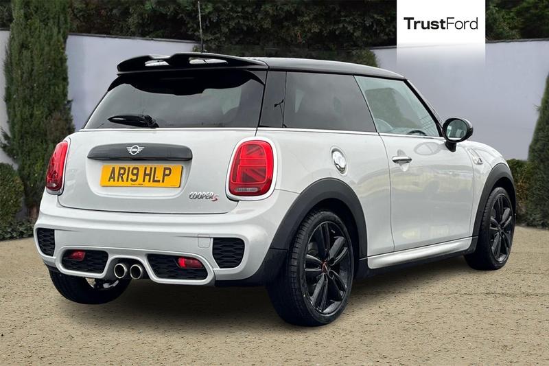 Used MINI Hatch 2019 for sale - 77186880: Photo 4