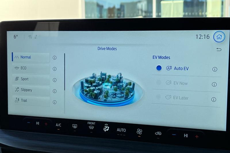 Used Ford Kuga 2025 for sale - 76966157: Photo 30