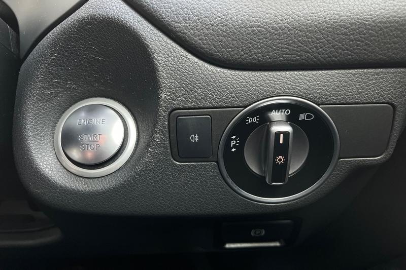 Used Mercedes-Benz GLA 2019 for sale - 77339917: Photo 39