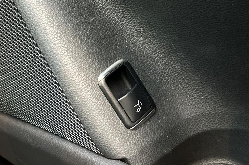 Used Mercedes-Benz GLA 2019 for sale - 77339917: Photo 40