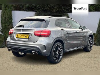 Used Mercedes-Benz GLA 2019 for sale - 77339917: Photo