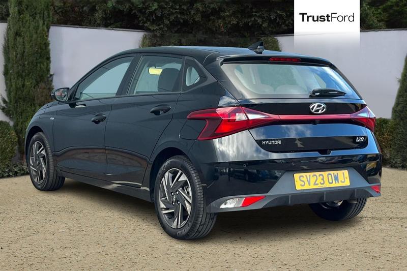 Used Hyundai i20 2023 for sale - 78073741: Photo 2