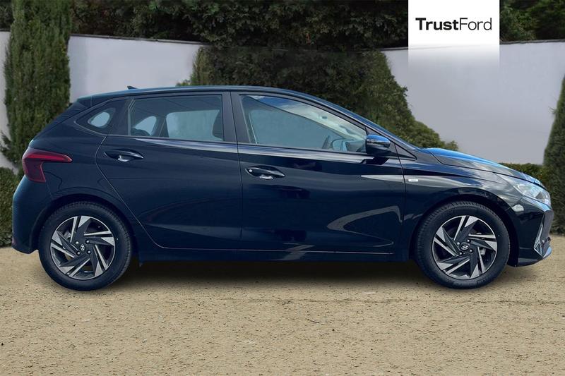 Used Hyundai i20 2023 for sale - 78073741: Photo 3