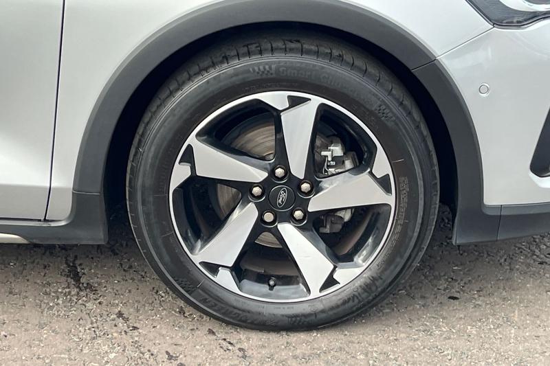 Used Ford Focus 2023 for sale - 76296770: Photo 8