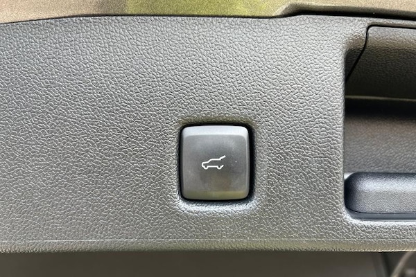 Used Ford Kuga 2022 for sale - 75705679: Photo 25