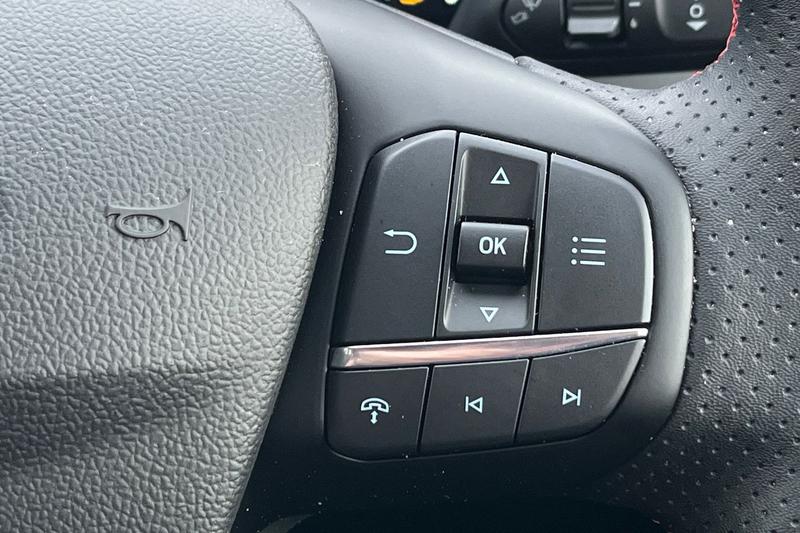 Used Ford Kuga 2025 for sale - 76949036: Photo 38