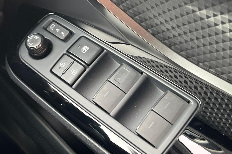 Used Toyota C-HR 2022 for sale - 78067603: Photo 16