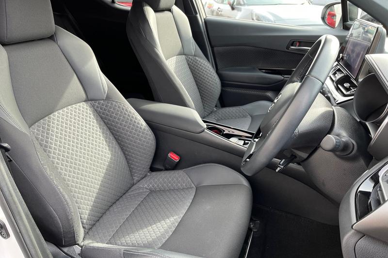 Used Toyota C-HR 2022 for sale - 78067603: Photo 17