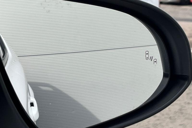 Used Toyota C-HR 2022 for sale - 78067603: Photo 28