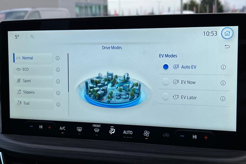 Used Ford Kuga 2025 for sale - 76984784: Photo 32