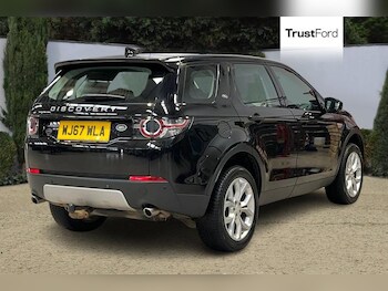 Used Land Rover Discovery Sport 2017 for sale - 78314168: Photo