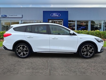 Used Ford Focus 2020 for sale - 75735718: Photo