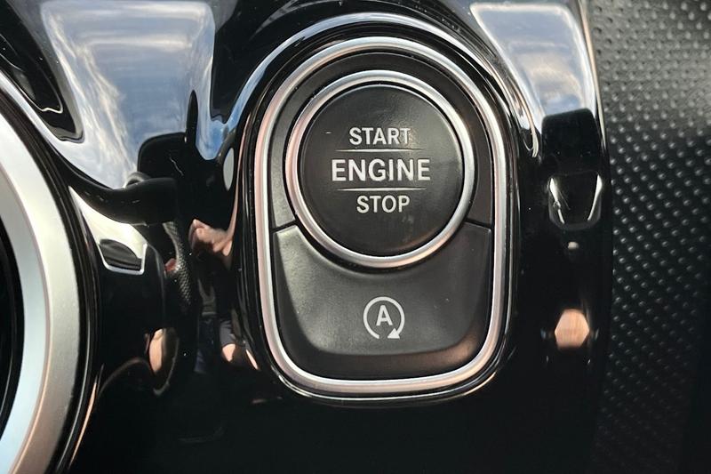 Used Mercedes-Benz A-Class 2019 for sale - 77910416: Photo 32