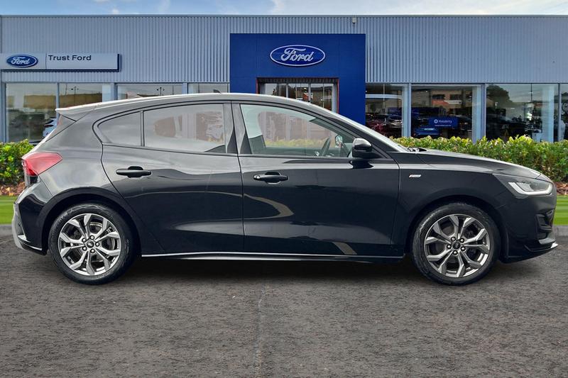 Used Ford Focus 2023 for sale - 77381603: Photo 3