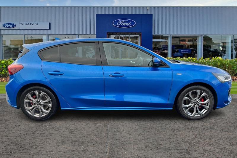 Used Ford Focus 2022 for sale - 76895325: Photo 3
