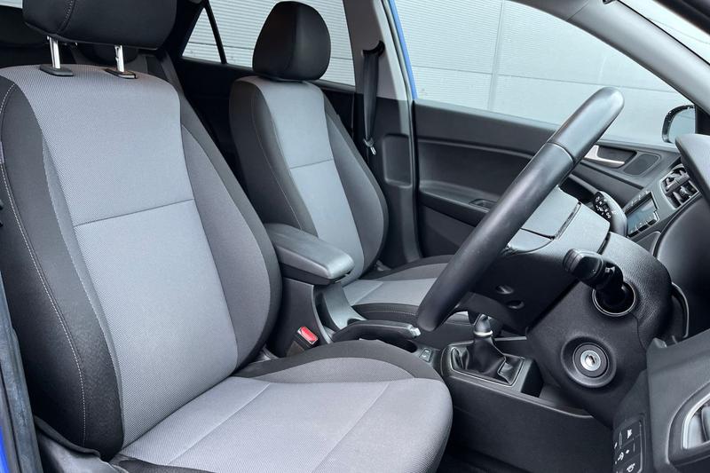 Used Hyundai i20 2020 for sale - 77339925: Photo 17