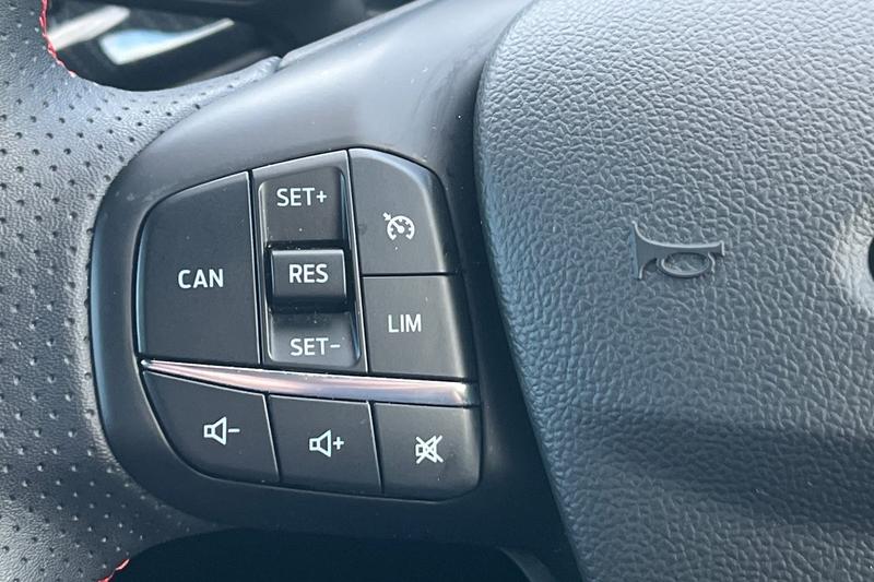 Used Ford Focus 2024 for sale - 76534373: Photo 38