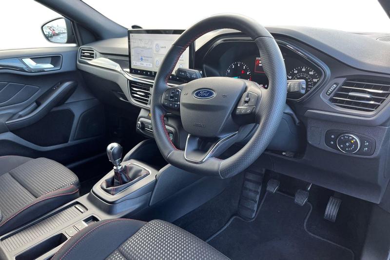 Used Ford Focus 2024 for sale - 76534373: Photo 9