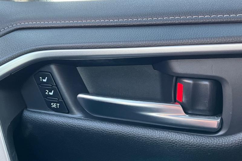 Used Toyota RAV4 2022 for sale - 77192874: Photo 33