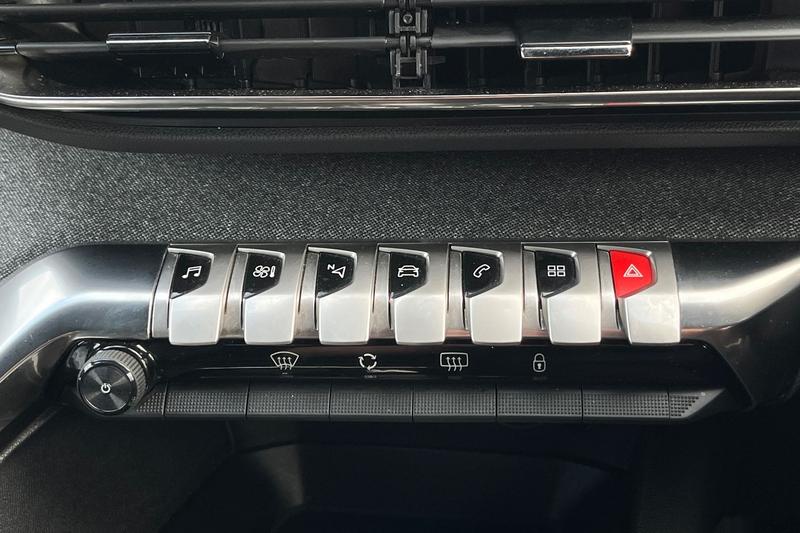 Used Peugeot 3008 2023 for sale - 76290287: Photo 30