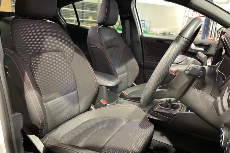 Used Ford Focus 2024 for sale - 76716384: Photo 17