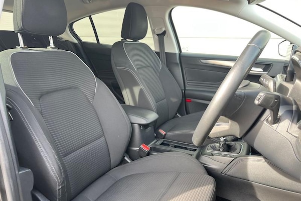Used Ford Focus 2021 for sale - 76228813: Photo 17