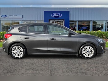Used Ford Focus 2021 for sale - 76228813: Photo 3