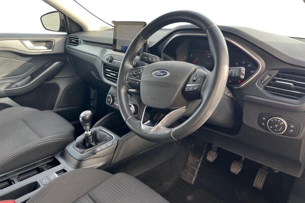 Used Ford Focus 2021 for sale - 76228813: Photo 9