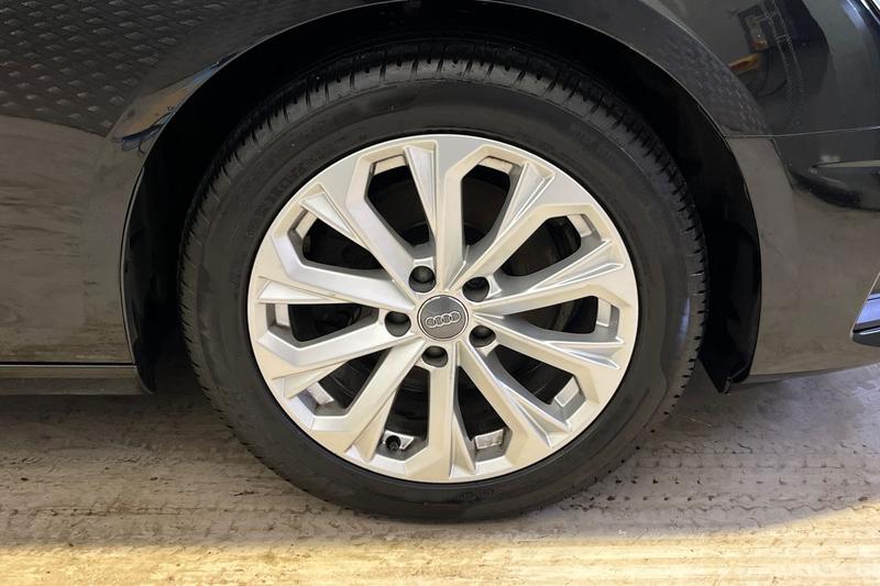 Used Audi A4 2020 for sale - 77965965: Photo 8