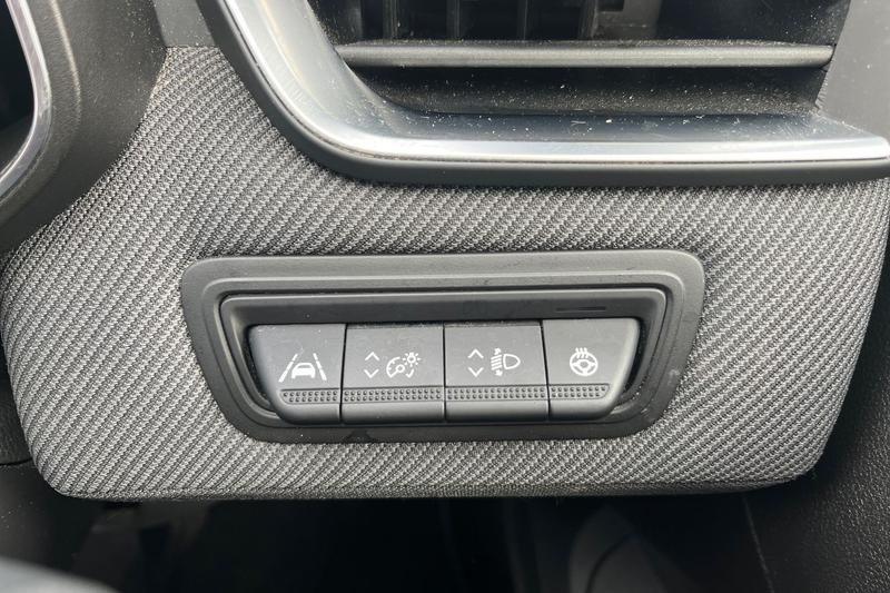 Used Renault Clio 2024 for sale - 77918604: Photo 40