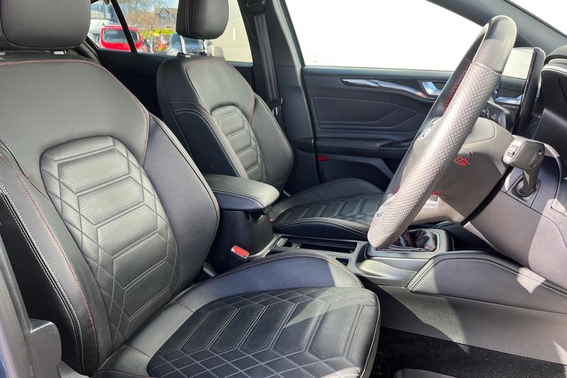 Used Ford Focus 2023 for sale - 78073743: Photo 17