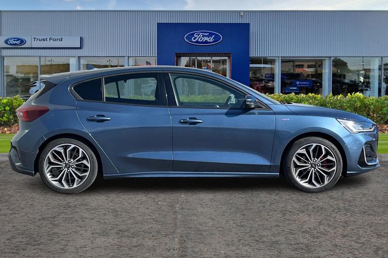 Used Ford Focus 2023 for sale - 78073743: Photo 3