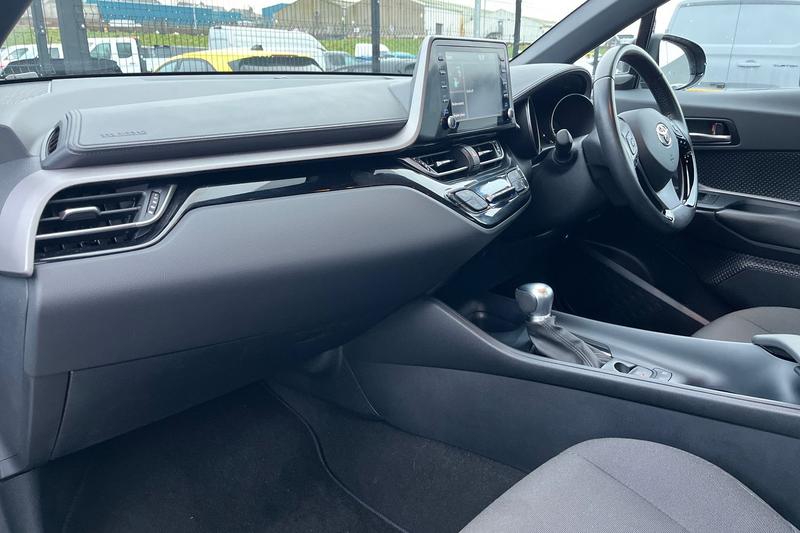 Used Toyota C-HR 2021 for sale - 77186878: Photo 18