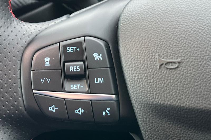 Used Ford Kuga 2025 for sale - 77340072: Photo 38