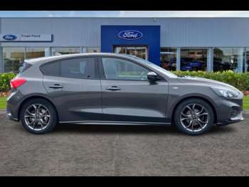 Used Ford Focus 2021 for sale - 74696859: Photo
