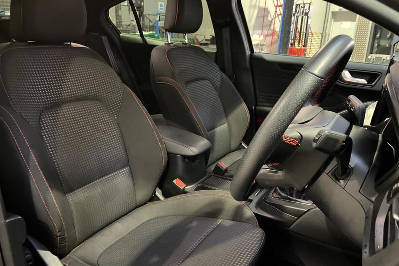 Used Ford Focus 2024 for sale - 76684897: Photo 17