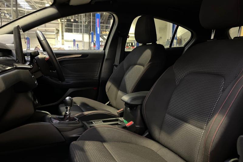 Used Ford Focus 2024 for sale - 76684897: Photo 19