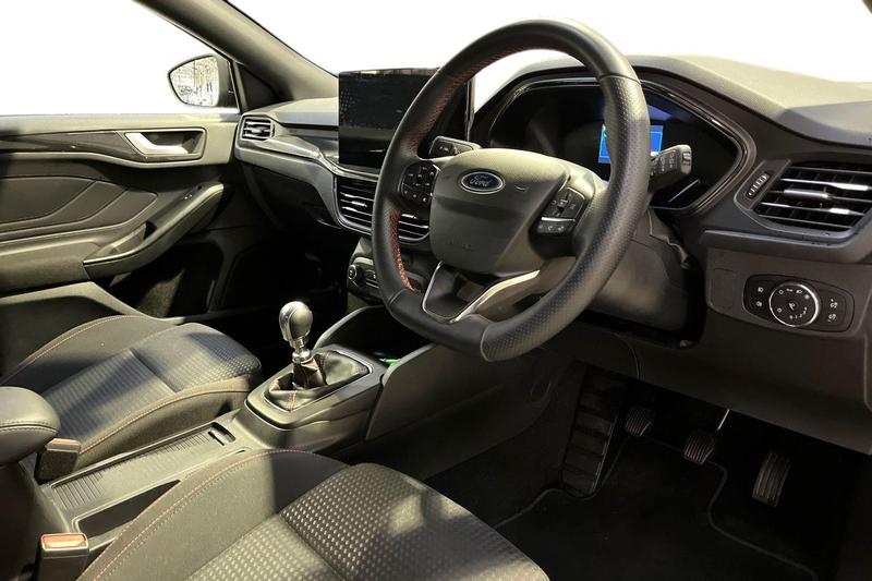 Used Ford Focus 2024 for sale - 76684897: Photo 9