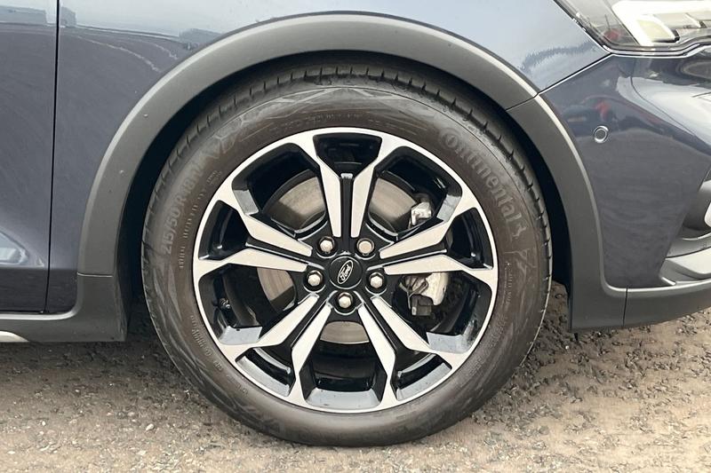 Used Ford Focus 2020 for sale - 76359701: Photo 8