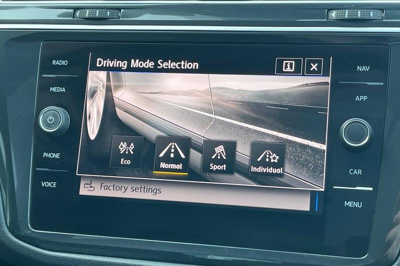 Used Volkswagen Tiguan 2019 for sale - 78152989: Photo 35