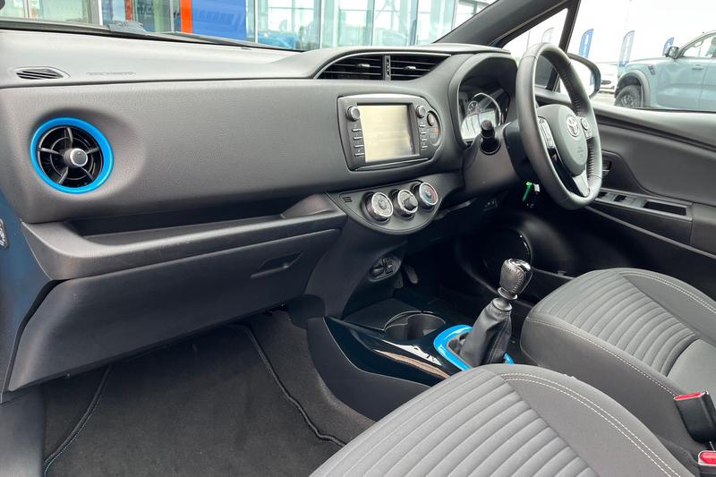 Used Toyota Yaris 2018 for sale - 76146799: Photo 18