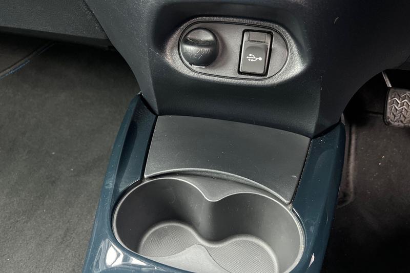 Used Toyota Yaris 2018 for sale - 76146799: Photo 32