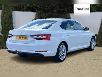 Used Skoda Superb 2015 for sale - 78479045: Photo