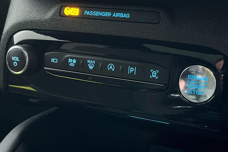 Used Ford Kuga 2025 for sale - 77493368: Photo 31