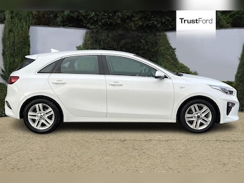 Used Kia Ceed 2018 for sale - 78109432: Photo