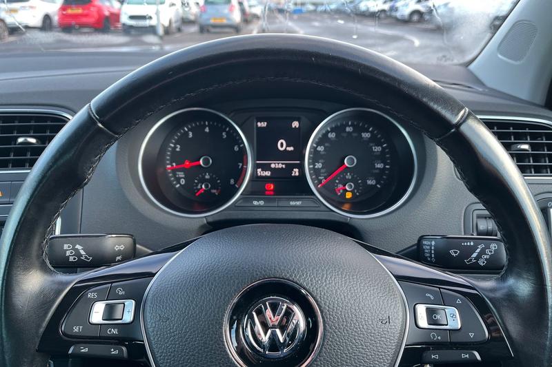 Used Volkswagen Polo 2017 for sale - 76960796: Photo 12